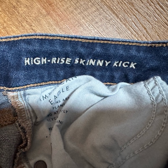 American Eagle Outfitters High Rise Skinny Kick Jeans - Picture 5 of 7